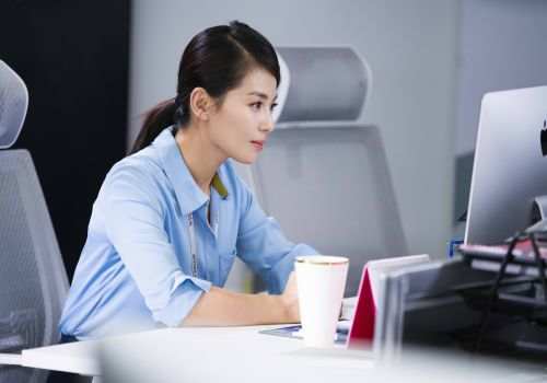 未婚生子孩子谁抚养